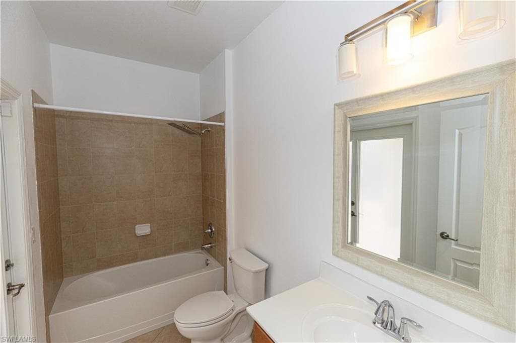 2769 Via Piazza LOOP, FORT MYERS FL 33905-17