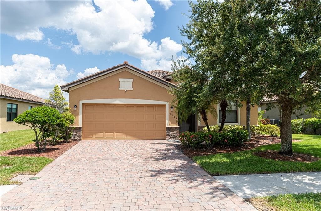 2769 Via Piazza LOOP, FORT MYERS FL 33905-24