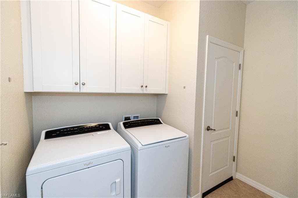 2769 Via Piazza LOOP, FORT MYERS FL 33905-20