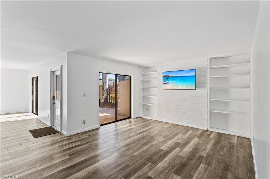 4001 Sandlewood LN # 4, FORT MYERS FL 33907-12