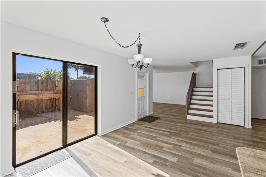 4001 Sandlewood LN # 4, FORT MYERS FL 33907-9