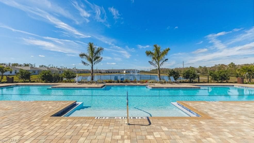 8327 EVERLY PRESERVE DR, LEHIGH ACRES FL 33971-8