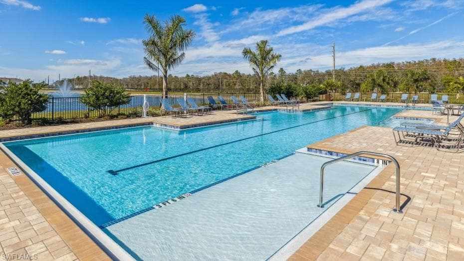 8327 EVERLY PRESERVE DR, LEHIGH ACRES FL 33971-9