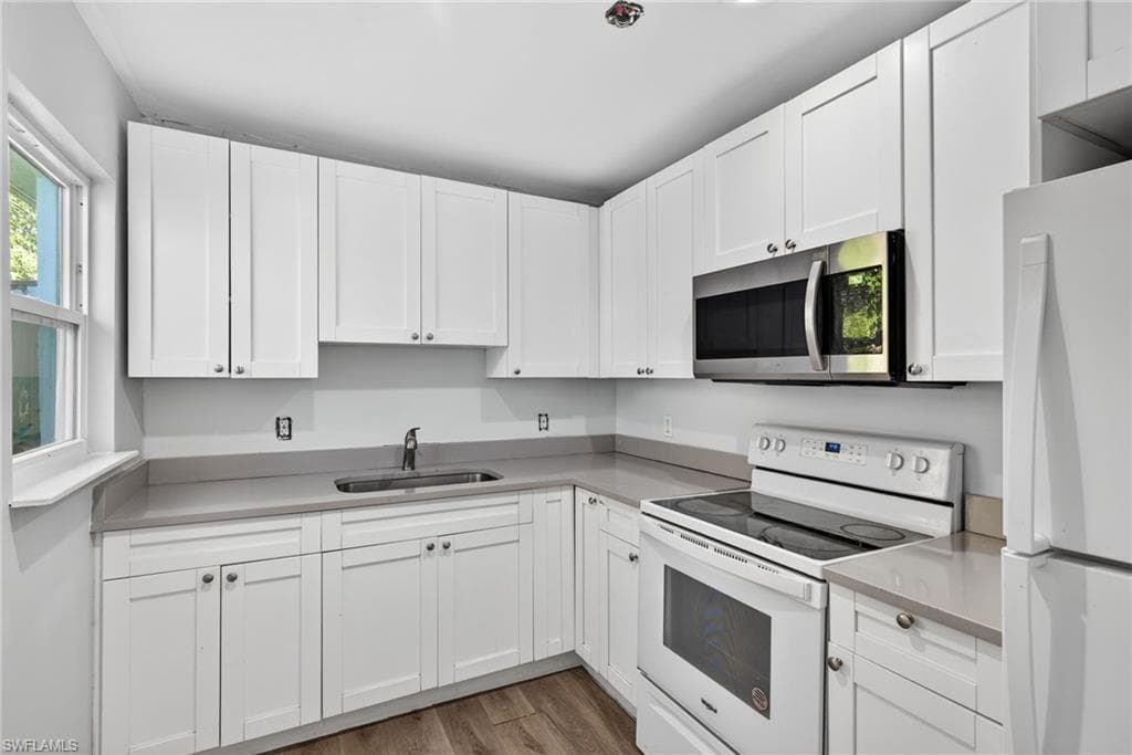 3067 Royal Palm AVE, FORT MYERS FL 33901-6