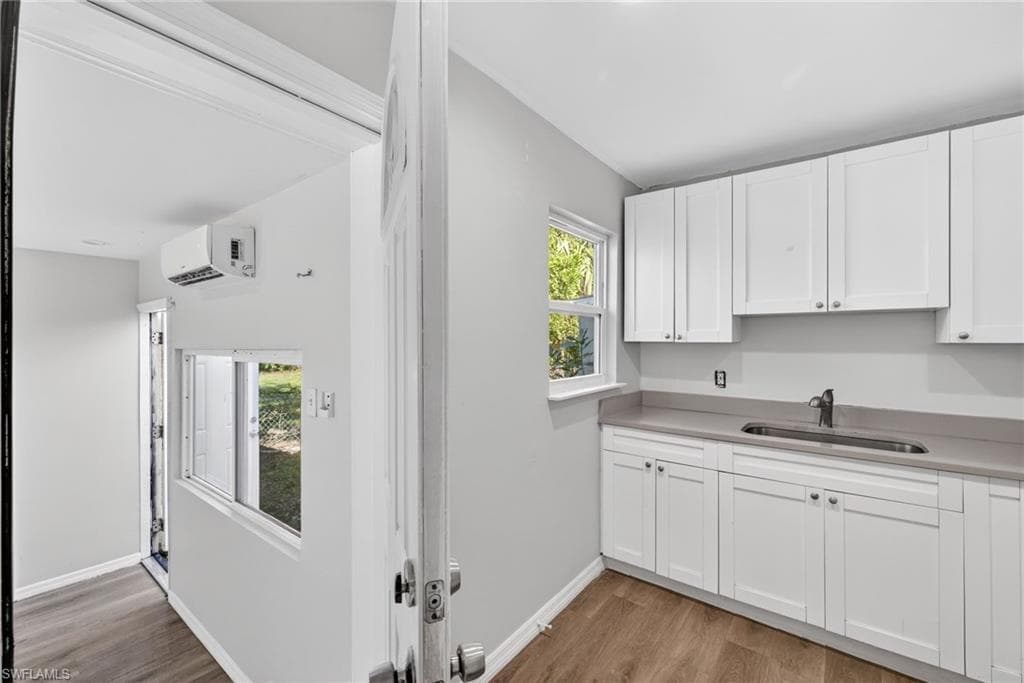 3067 Royal Palm AVE, FORT MYERS FL 33901-9