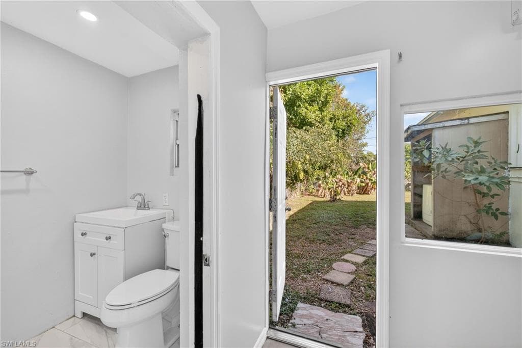 3067 Royal Palm AVE, FORT MYERS FL 33901-13