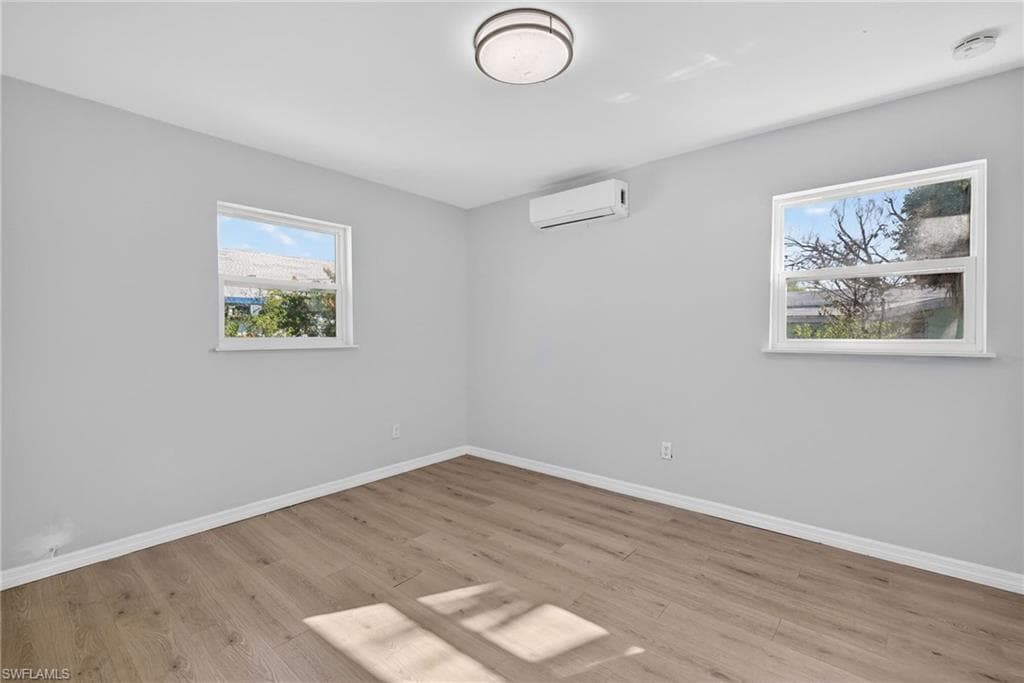 3067 Royal Palm AVE, FORT MYERS FL 33901-18