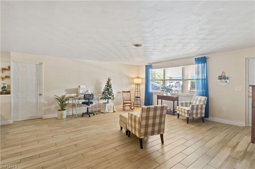 2249 Ephraim AVE, FORT MYERS FL 33907-11