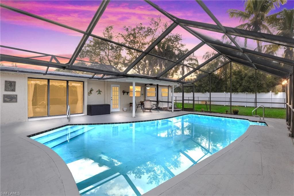 2249 Ephraim AVE, FORT MYERS FL 33907-2