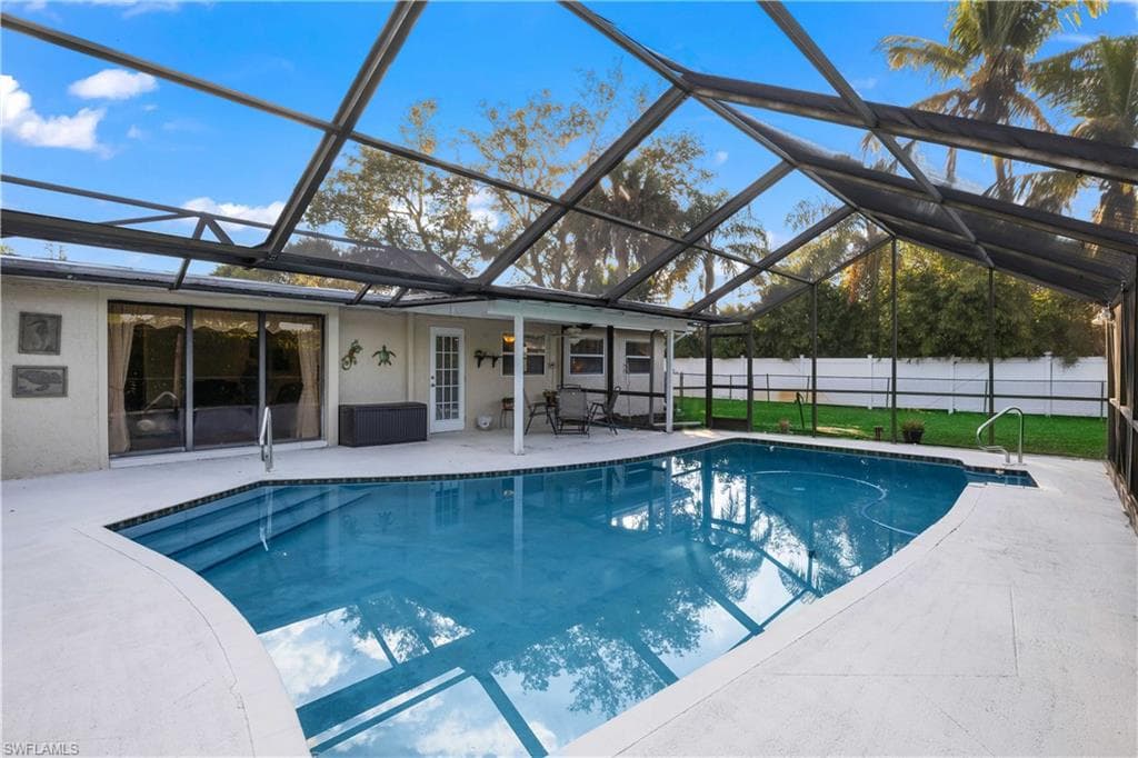 2249 Ephraim AVE, FORT MYERS FL 33907-32