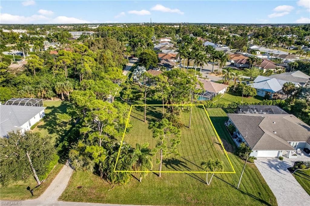 28195 Meadowlark LN, BONITA SPRINGS FL 34134-1