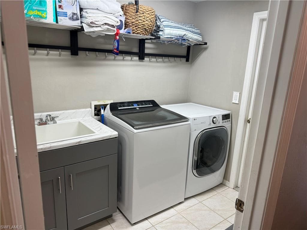 18015 Horseshoe Bay CIR, FORT MYERS FL 33967-5