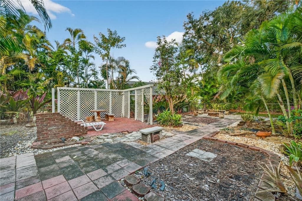 18015 Horseshoe Bay CIR, FORT MYERS FL 33967-19