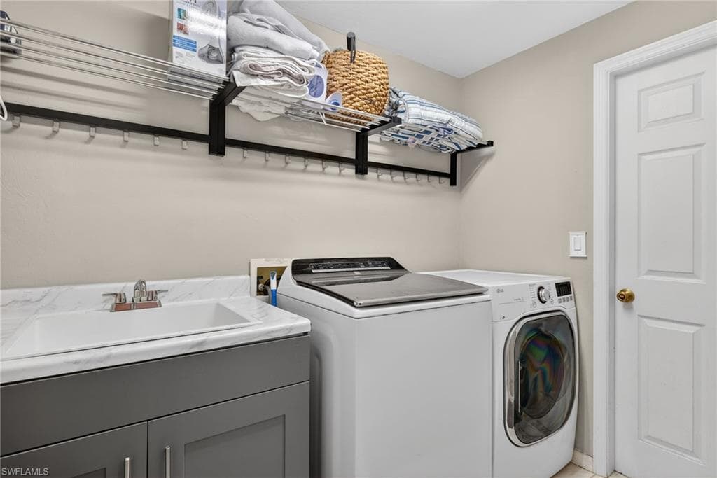 18015 Horseshoe Bay CIR, FORT MYERS FL 33967-17