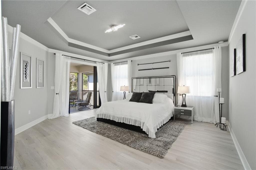 4654 Kensington CIR-12