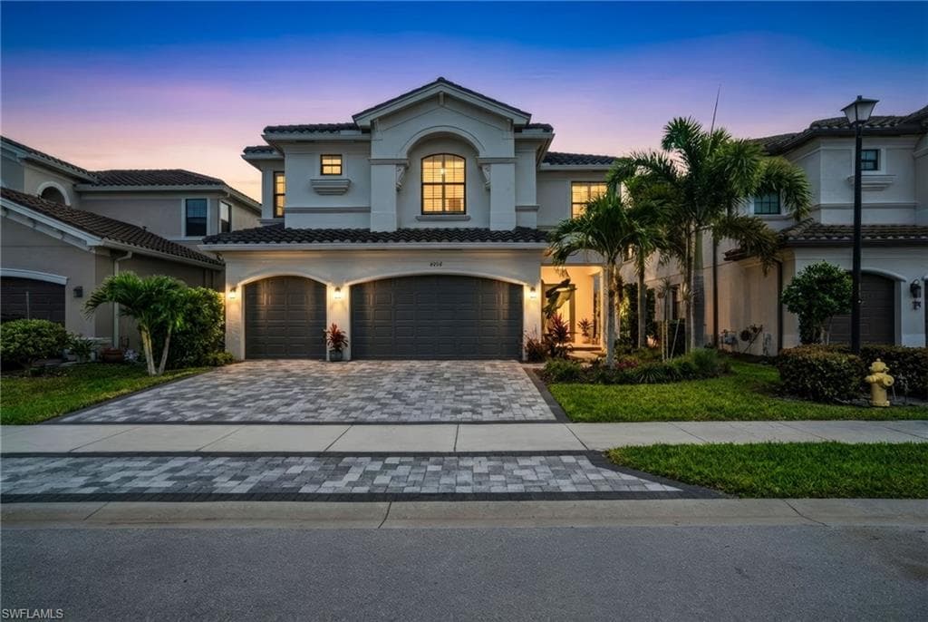 4654 Kensington CIR-24