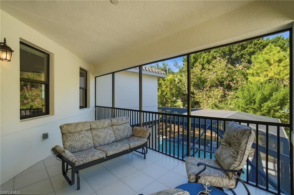 4654 Kensington CIR-29