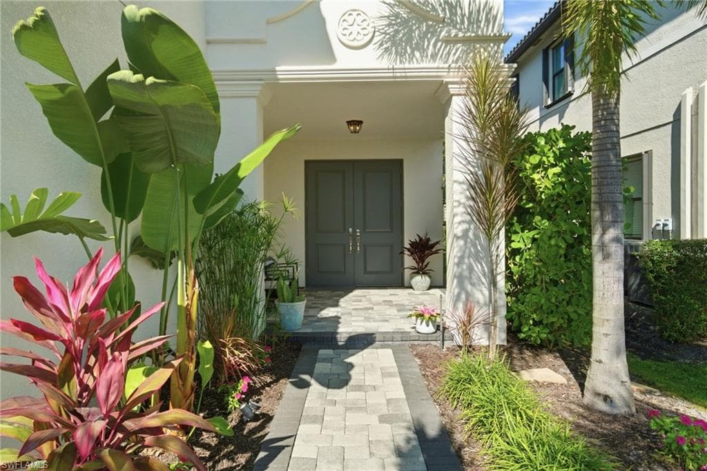 4654 Kensington CIR-23