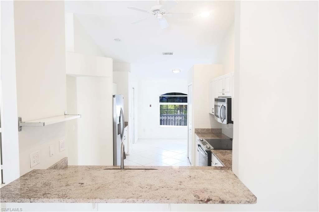 5442 Whitten DR, NAPLES FL 34104-6