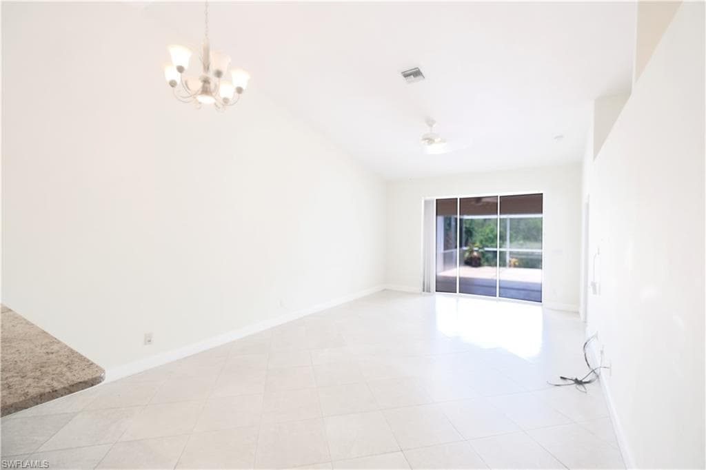 5442 Whitten DR, NAPLES FL 34104-4