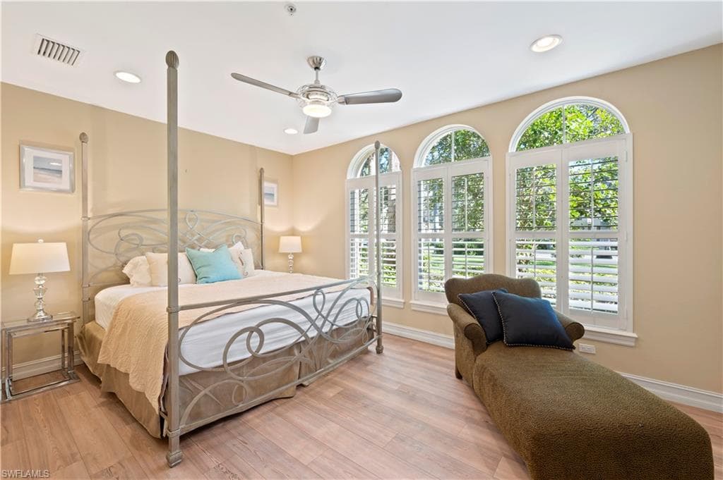 2809 Tiburon BLVD E 2-15