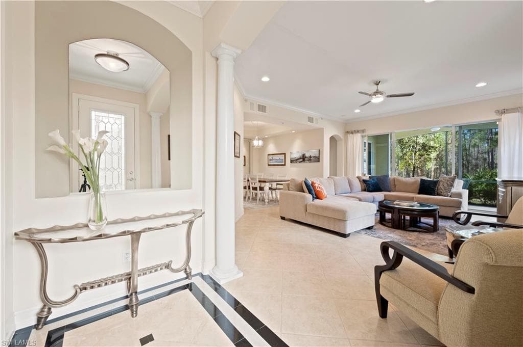 2809 Tiburon BLVD E 2-2