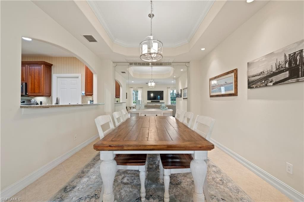 2809 Tiburon BLVD E 2-7