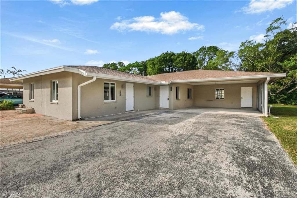 5824-5826 Algiers ST, FORT MYERS FL 33919-31