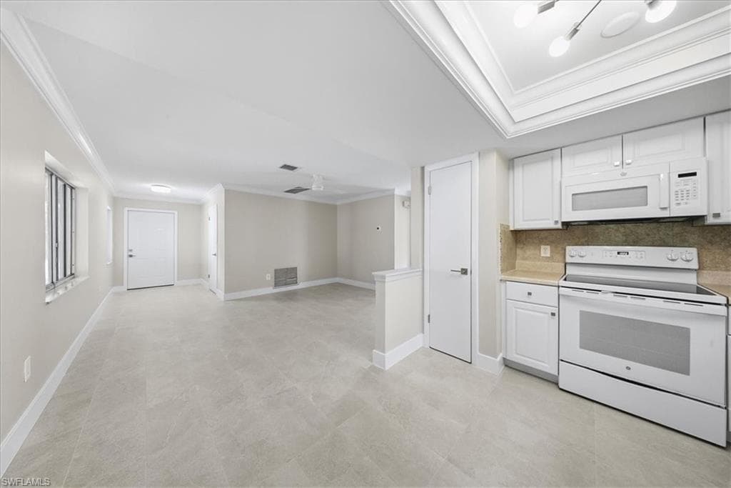 5824-5826 Algiers ST, FORT MYERS FL 33919-8