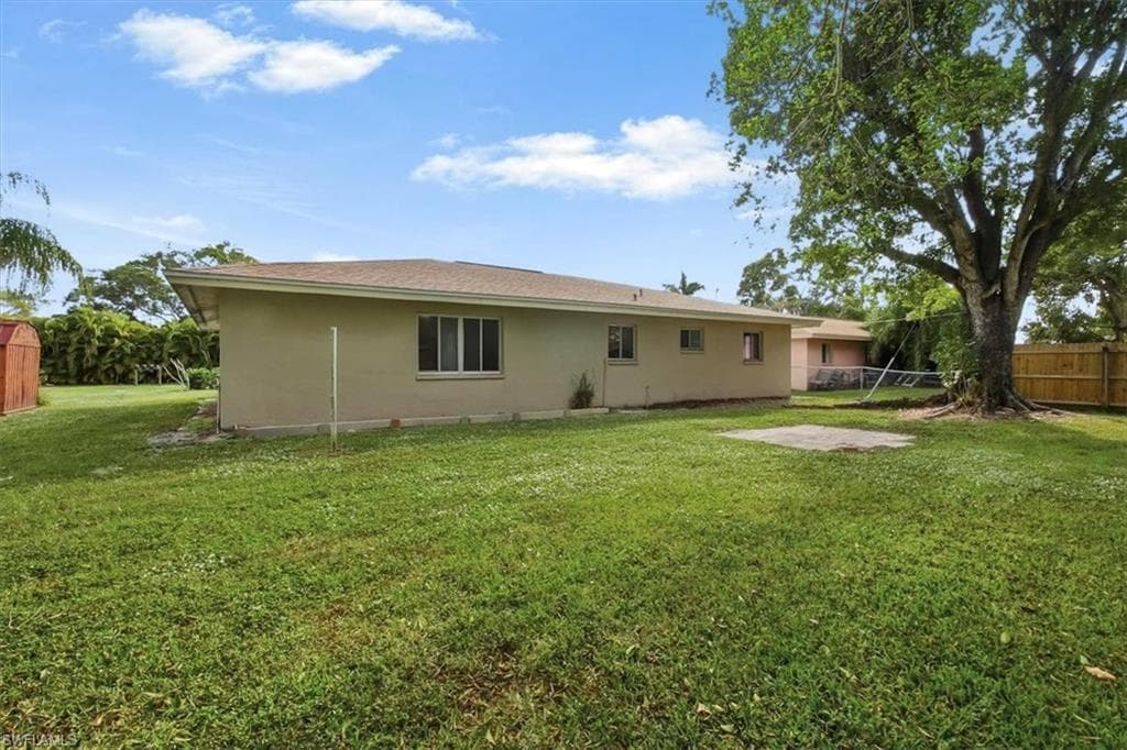 5824-5826 Algiers ST, FORT MYERS FL 33919-28