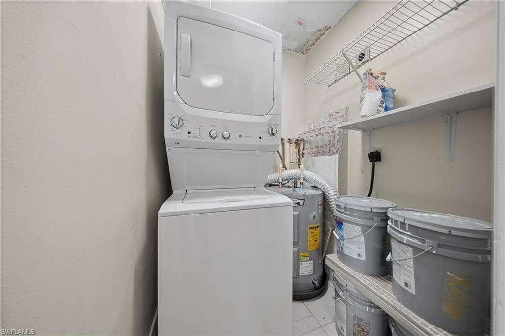 5824-5826 Algiers ST, FORT MYERS FL 33919-20