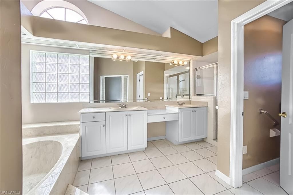 12761 Chartwell DR, FORT MYERS FL 33912-31