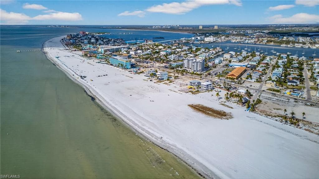 201 Miramar ST, FORT MYERS BEACH FL 33931-45