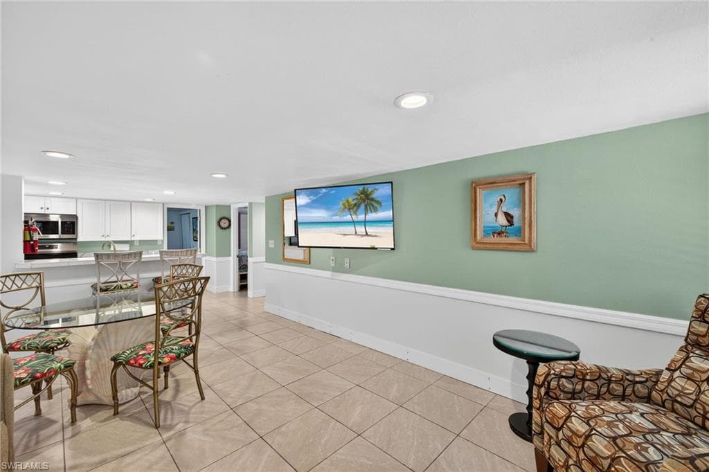 201 Miramar ST, FORT MYERS BEACH FL 33931-25