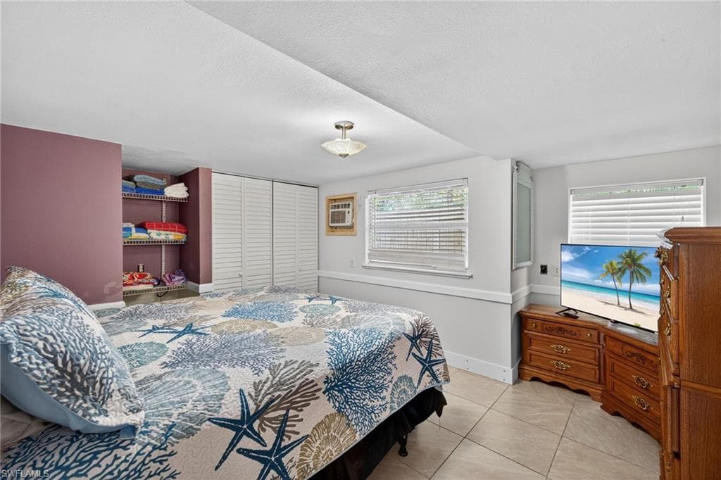 201 Miramar ST, FORT MYERS BEACH FL 33931-21