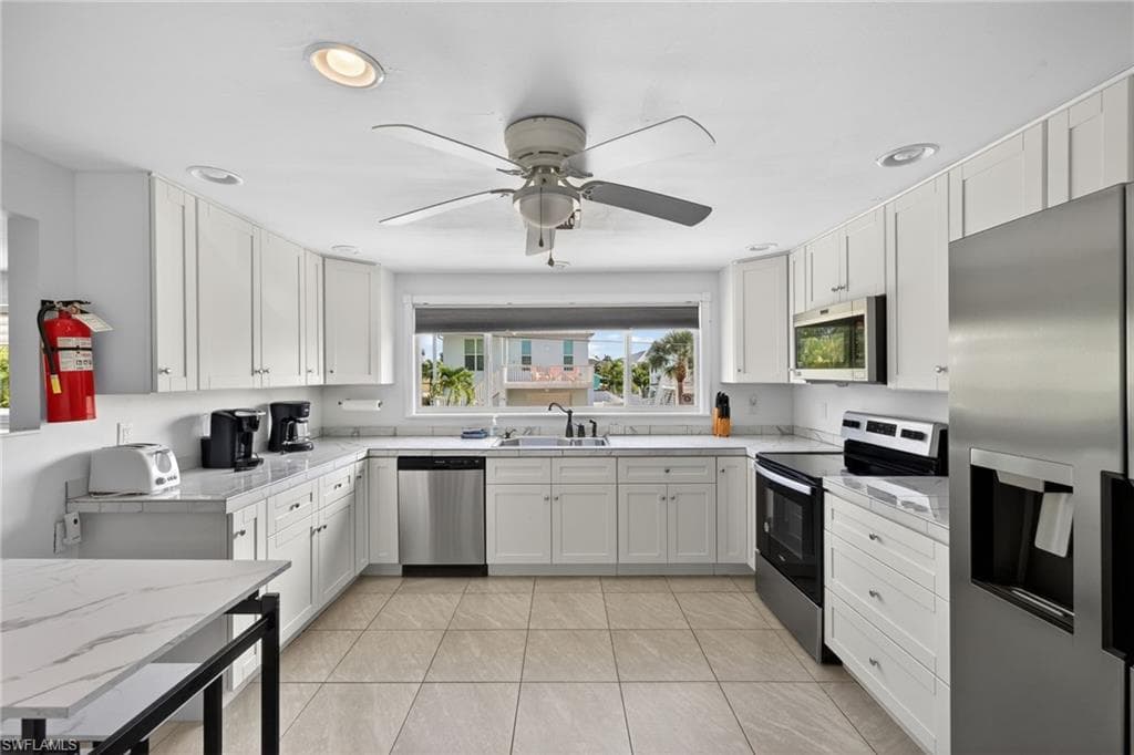 201 Miramar ST, FORT MYERS BEACH FL 33931-9