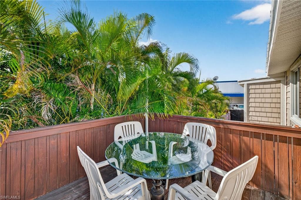 201 Miramar ST, FORT MYERS BEACH FL 33931-7