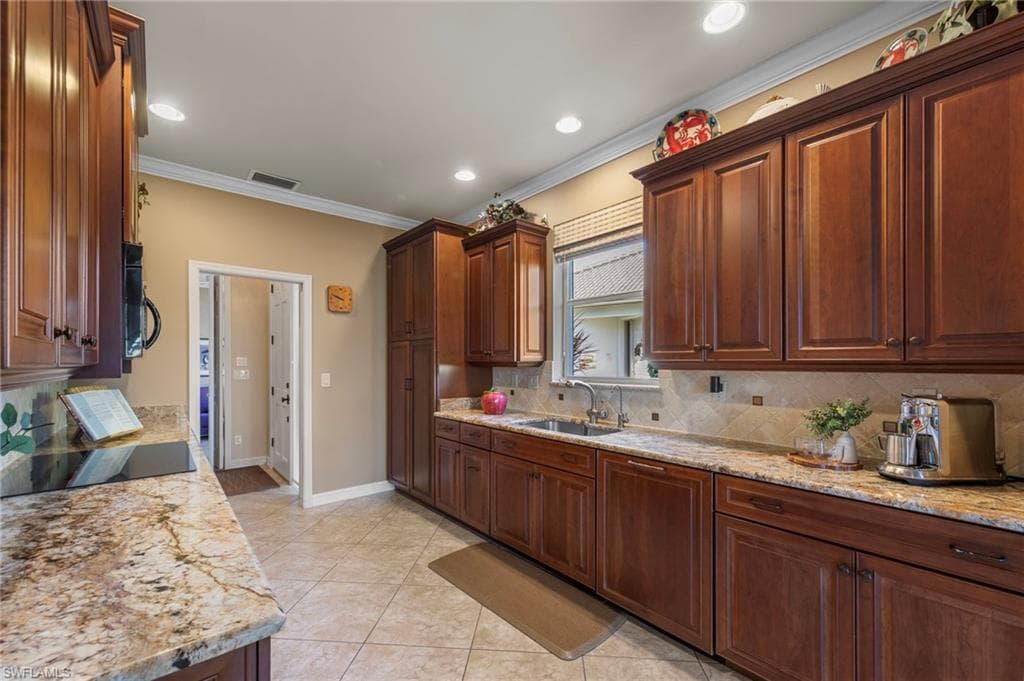 8583 Fairway Bend DR, ESTERO FL 33967-16