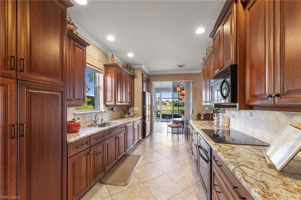 8583 Fairway Bend DR, ESTERO FL 33967-4