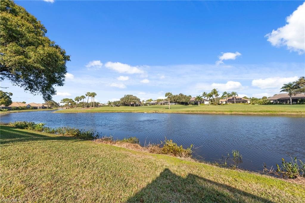 8583 Fairway Bend DR, ESTERO FL 33967-32