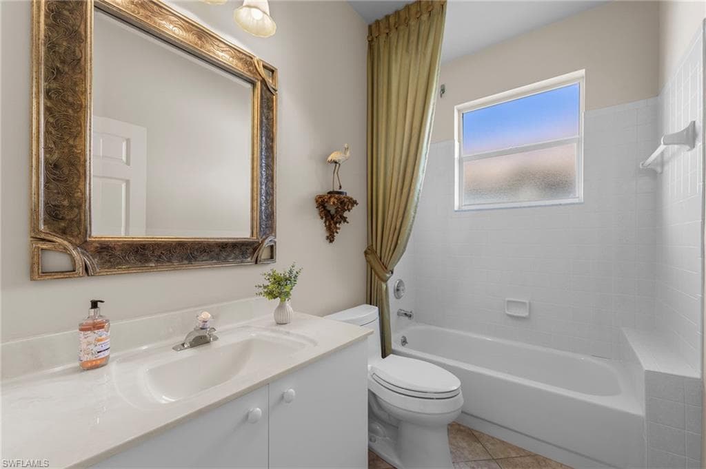 8583 Fairway Bend DR, ESTERO FL 33967-24