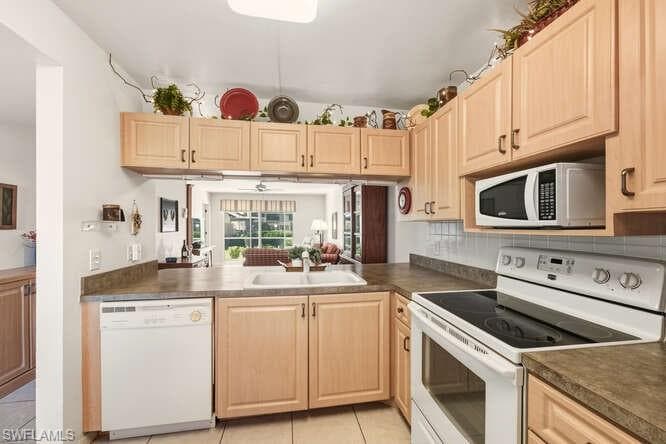 2596 Kings Lake BLVD # 103, NAPLES FL 34112-6