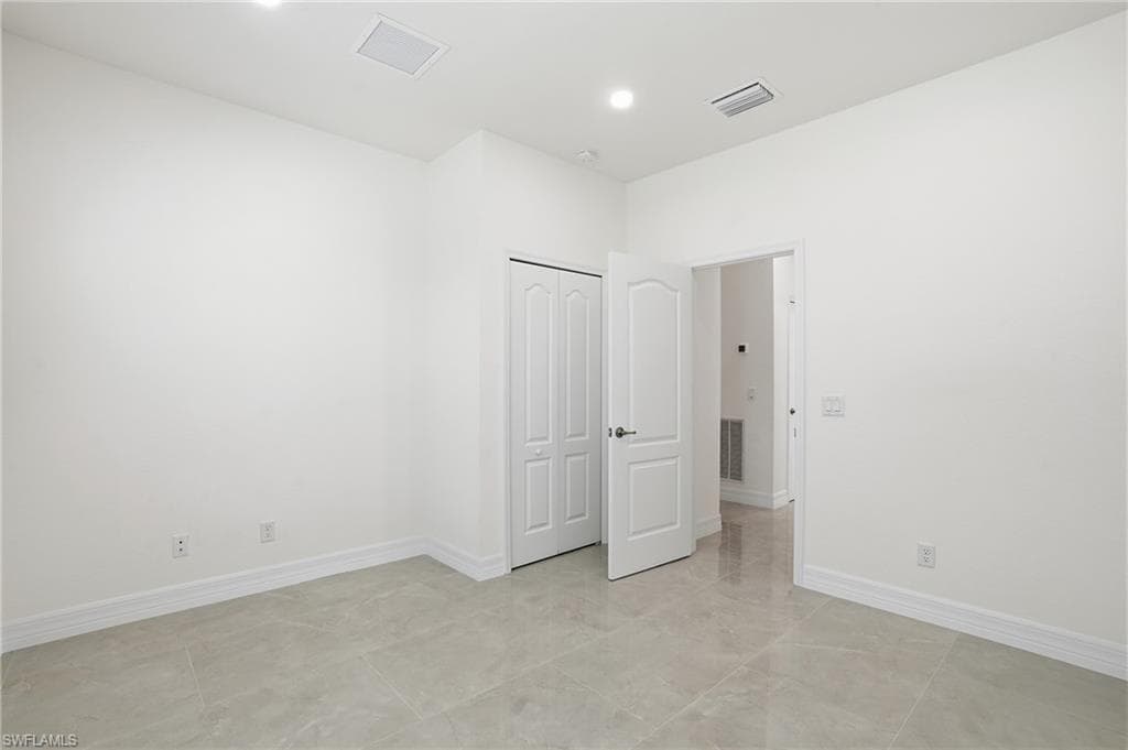 2251 Dancy ST, NAPLES FL 34120-21