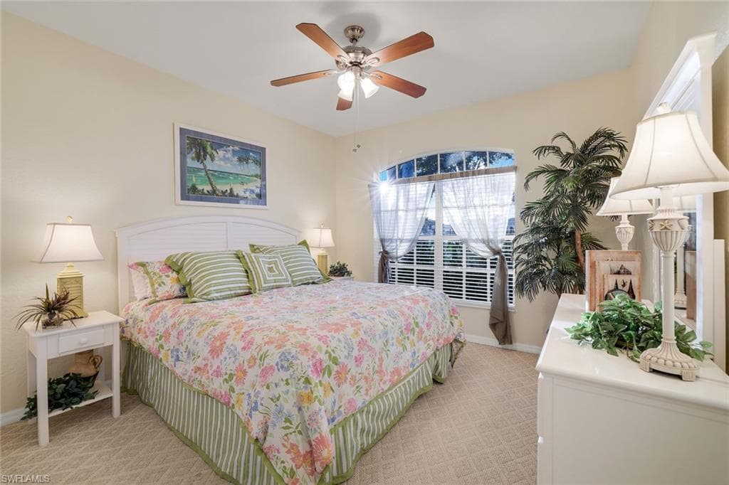 3815 Recreation LN, NAPLES FL 34116-16