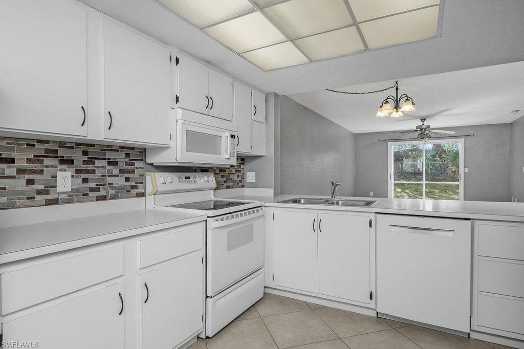 2360 Naples Trace CIR # 2, NAPLES FL 34109-4