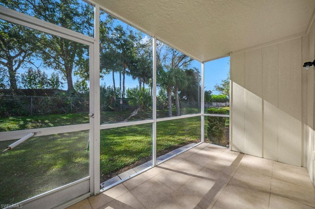 2360 Naples Trace CIR # 2, NAPLES FL 34109-24