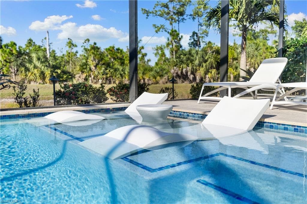 4698 Abaca CIR, NAPLES FL 34119-1