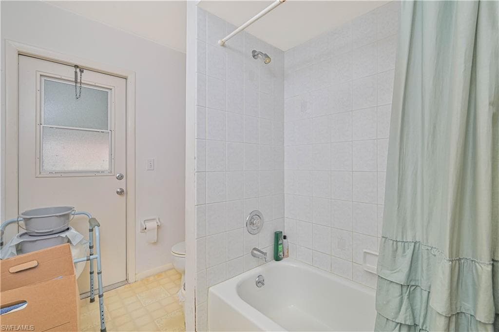 208 Danby RD, LEHIGH ACRES FL 33936-25