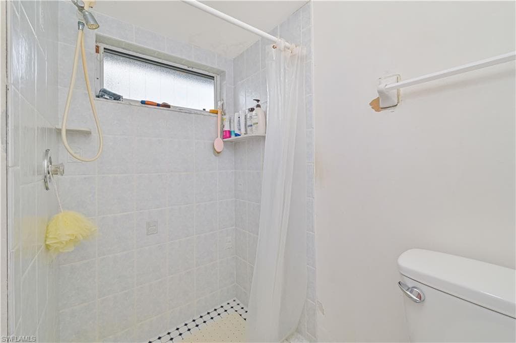 208 Danby RD, LEHIGH ACRES FL 33936-22