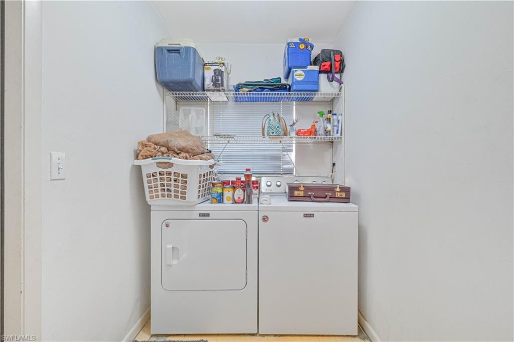 208 Danby RD, LEHIGH ACRES FL 33936-27